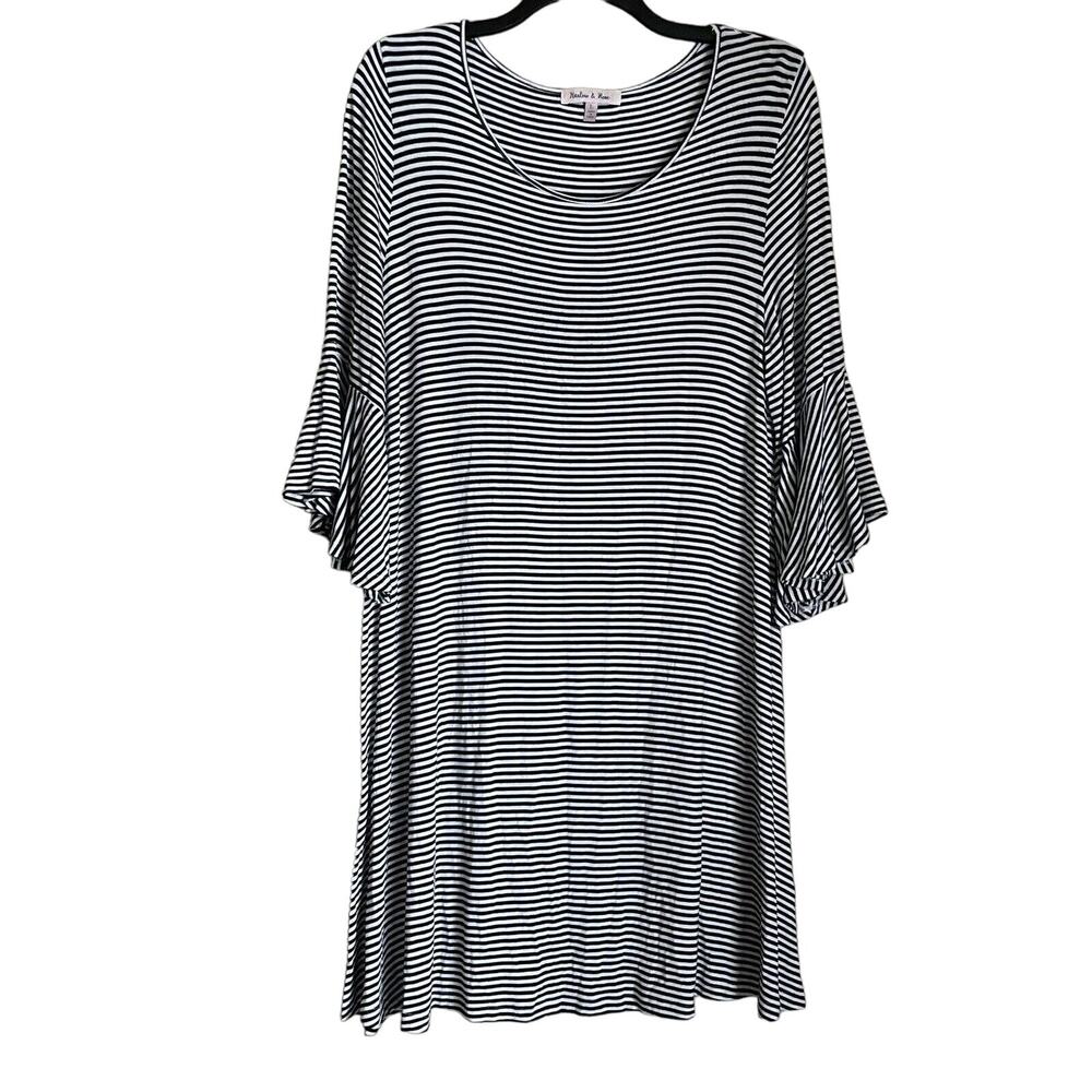 Harlow & Rose Black & White Striped T-Shirt Dress - Size Large - Flutter Sleeves